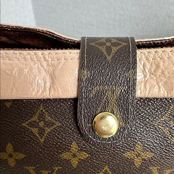 Customized 
Louis Vuitton Monogram Crossbody with missing strap 
12” x 9” x 3” - Picture 3 of 16
